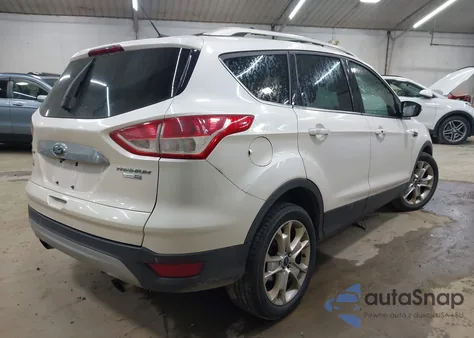 2015 Ford Escape Titanium z USA, uszkodzony, nr VIN 1FMCU9JX2FUB90849